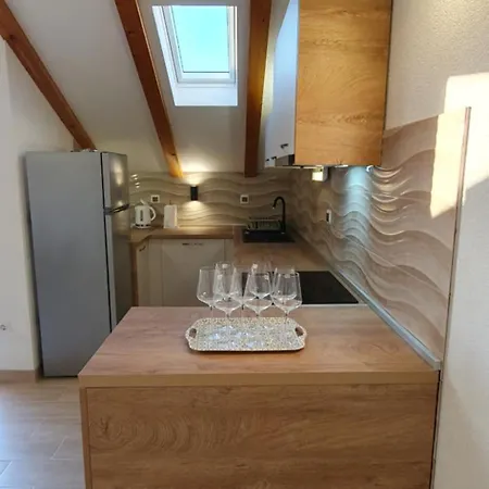 And Zvjezdana Apartmán