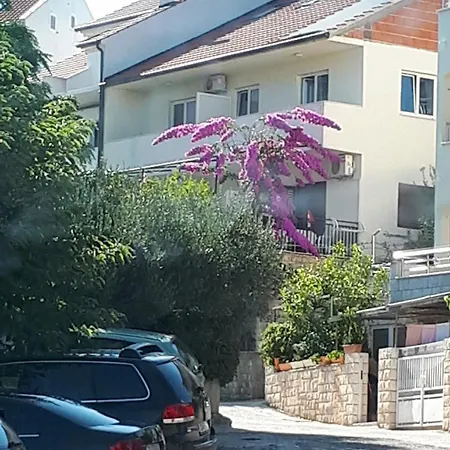 And Zvjezdana Apartment Hvar Town