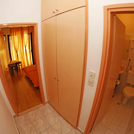 And Zvjezdana Apartman *